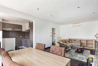 Ruim 2-slaapkamerappartement met terras en autostaanplaats te BoomOp een zeer centrale ligging in Boom vinden we dit aangename appartement terug. Het...