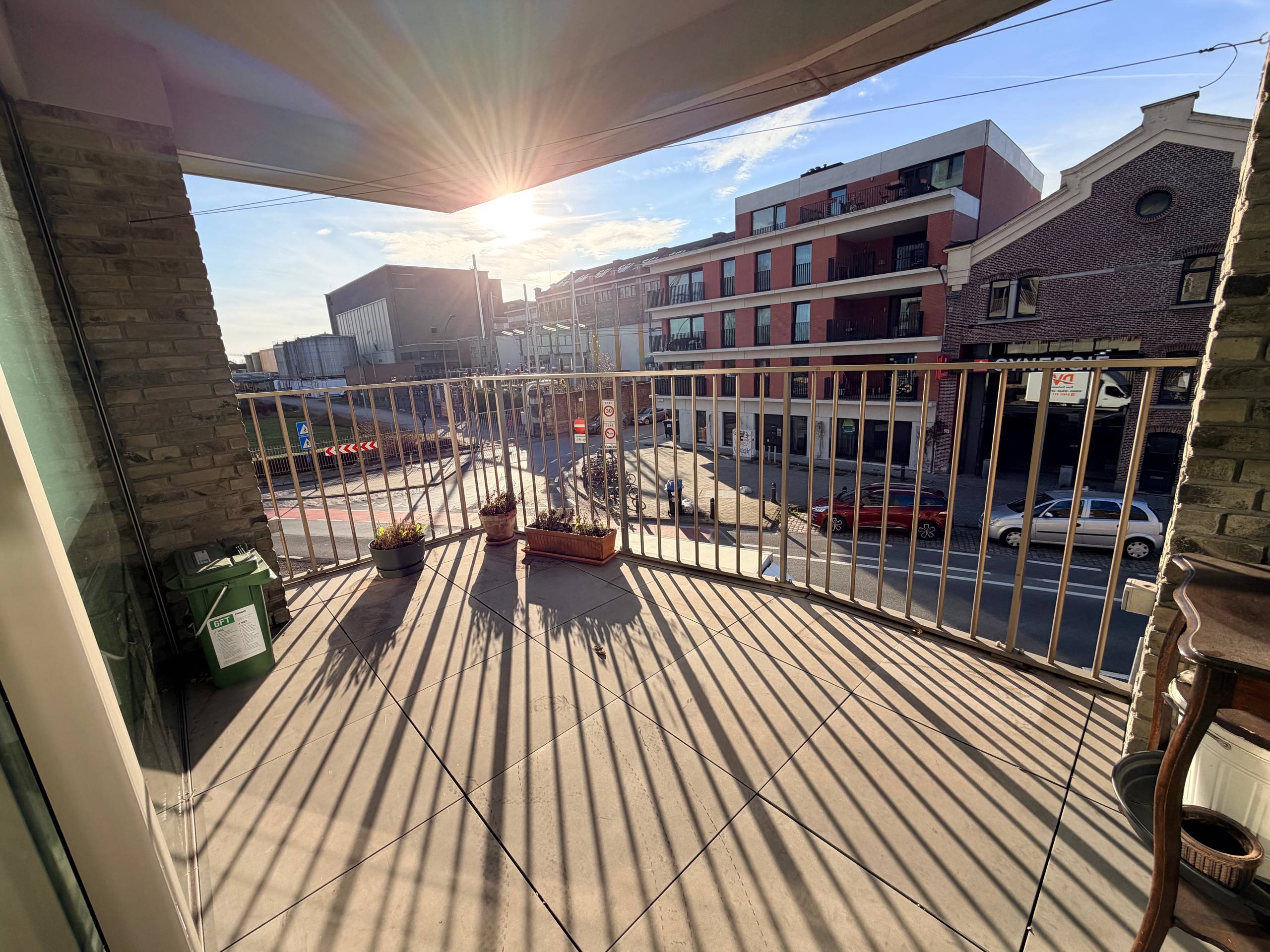 --- NIEUW --- Nieuwbouw 2-slaapkamerappartement (nabij Oude dokken & Dampoort)! - foto 1