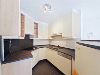 <p>Ruim appartement te huur in het centrum van Putte!<br />Op zoek naar comfortabel wonen in het hart van Putte? Dit aangename appartement op de eerste verdieping combineert een centrale ligging met alle nodige comfort.<br />Het appartement beschikt over een ruime en lichtrijke living met een open, volledig ingerichte keuken. Aansluitend aan de keuken bevindt zich een praktische berging. Verder zijn er twee volwaardige slaapkamers en een ingerichte badkamer.<br />Dankzij de aanwezige lift geniet u van extra gebruiksgemak. Bovendien beschikt het appartement over een ondergrondse kelderberging en is er een fietsenstalling voorzien op het gelijkvloers.<br />Vaste kosten: 300 euro/maand (inbegrepen blokpolis en poetsen algemene delen, verwarming, elektriciteit en water)</p><p>Wil jij hier graag je nieuwe thuis? Bel of mail ons info@future-home.be of 016/ 90 10 21</p><p>EPC: 100 Kwh UC: 20251216-0003758802-RES-1</p>