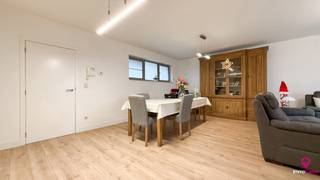 Dit moderne en lichtrijke huurappartement is gelegen in de Residentie Graaf van Loon, aan de Graaf van Loonstraat 28 bus 4 te Beringen...