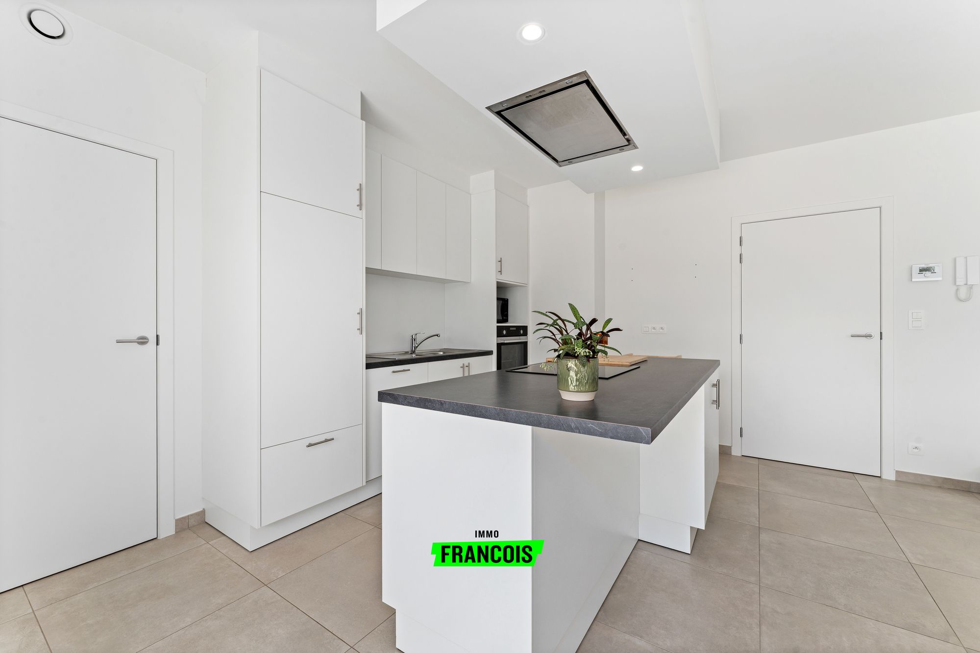 Appartement met 3 slaapkamers en garage te Eernegem - foto 3