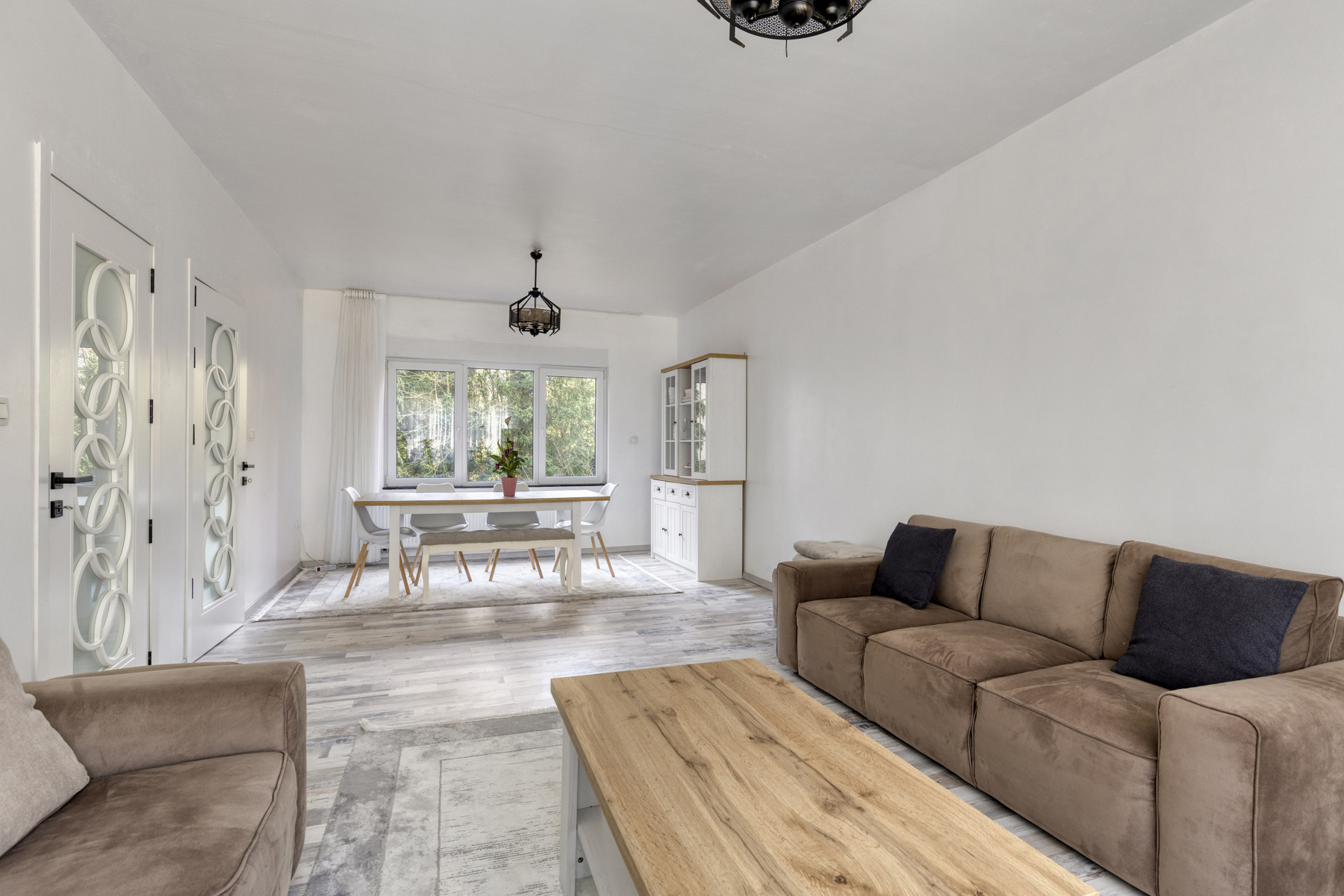 Renovated home with 3 bedrooms and garage - photo 5
