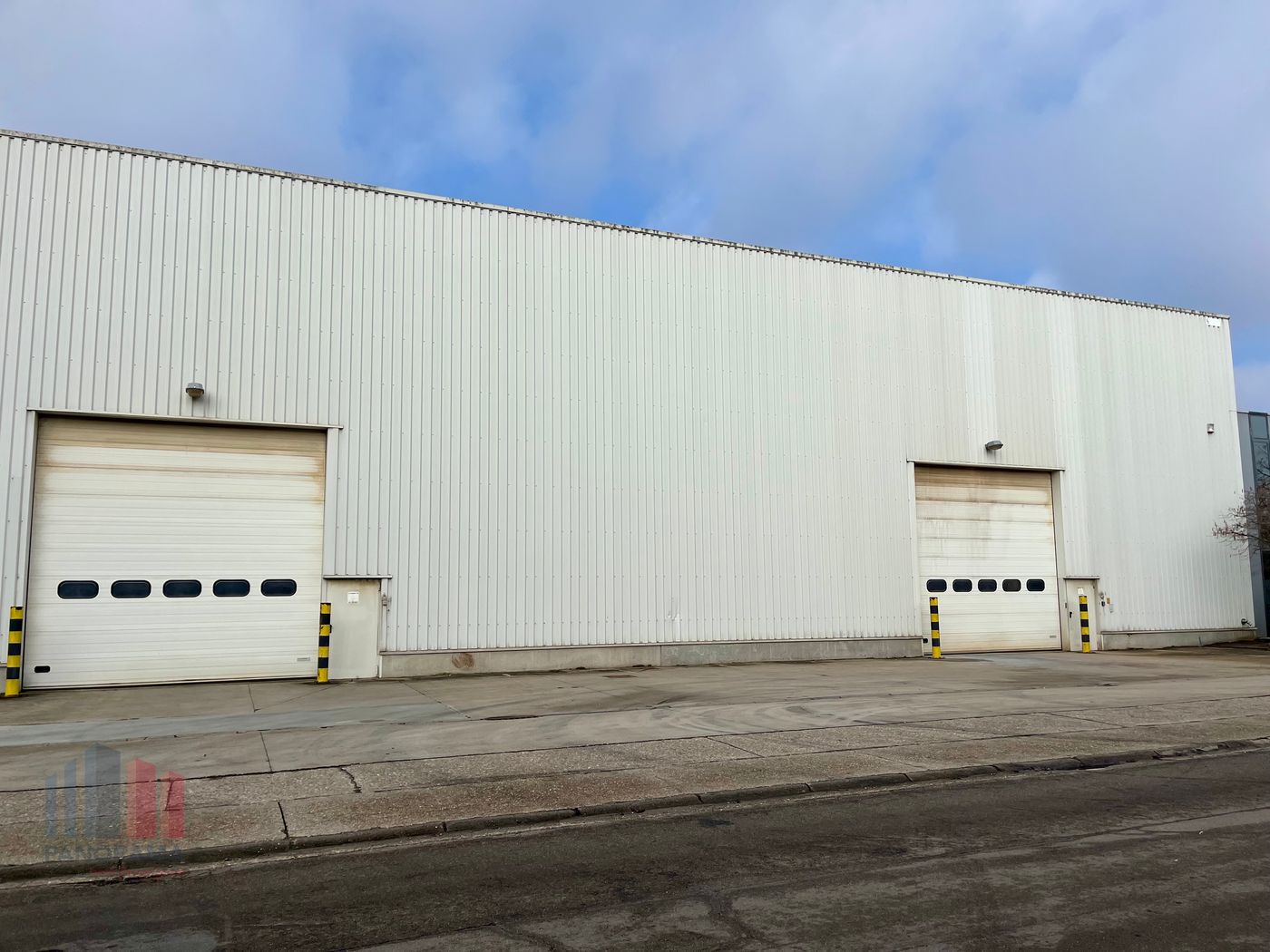 Recent gerenoveerd magazijn te huur - Oosterring 12 - foto 1