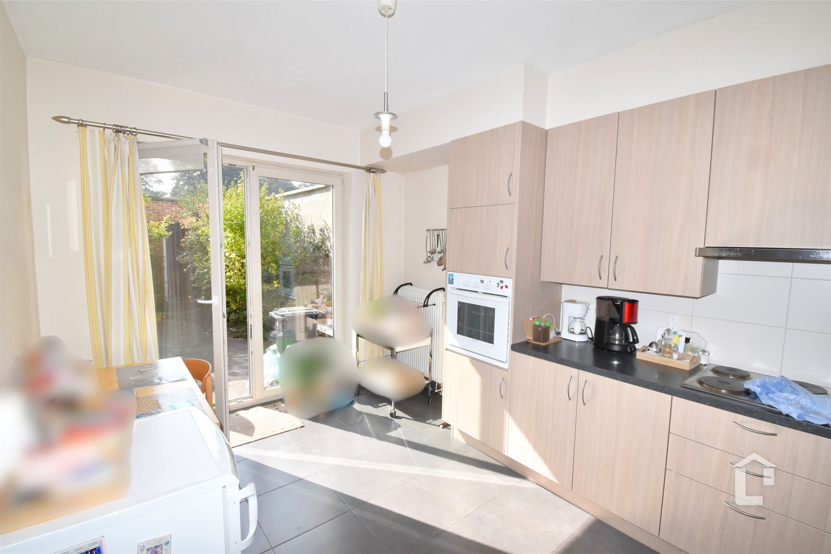 Ruim, recent gelijkvloers appartement in centrum Sint-Denijs-Westerm - foto 4