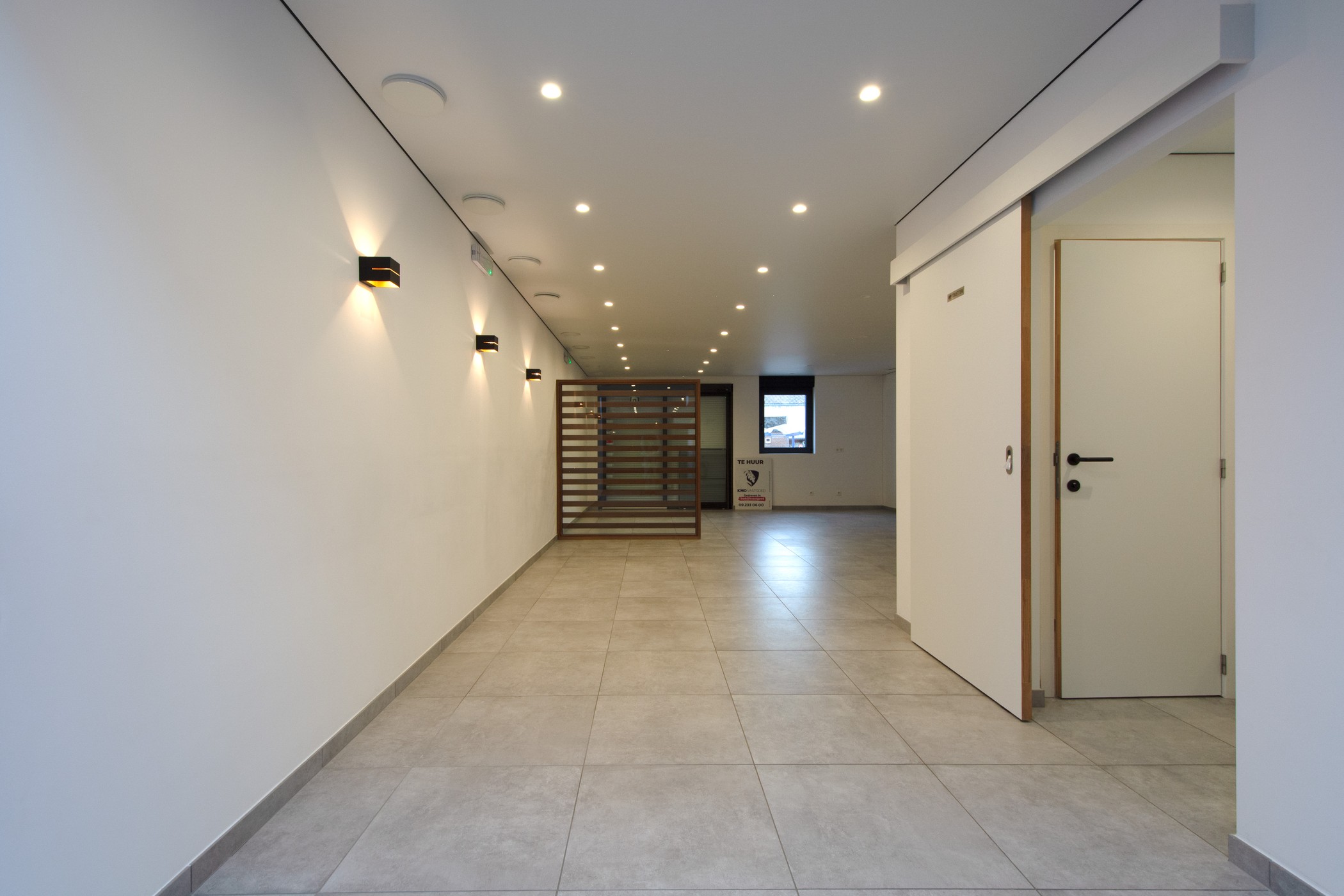 Veelzijdig handelspand met woonst te Brakel. - foto 4