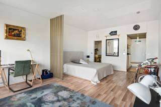 Gerenoveerd studio-appartement op toplocatie.Deze studio is gelegen op de 8ste en tevens hoogste verdieping en vlakbij het station van Antwerpen...