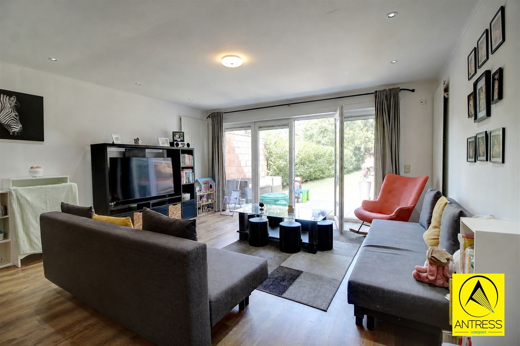 Gezinswoning met 3-4 slaapkamers en prachtige tuin. Mogelijkheid tot uitbreiding! - foto 5