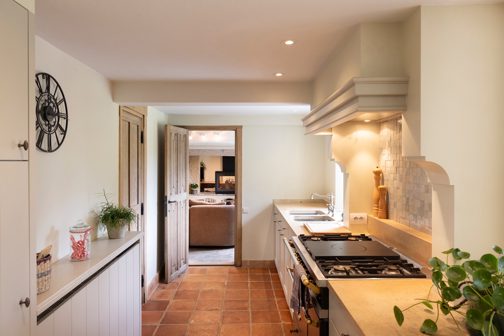 Zeer charmante woning met kwalitatieve, landelijke stijl. - foto 5