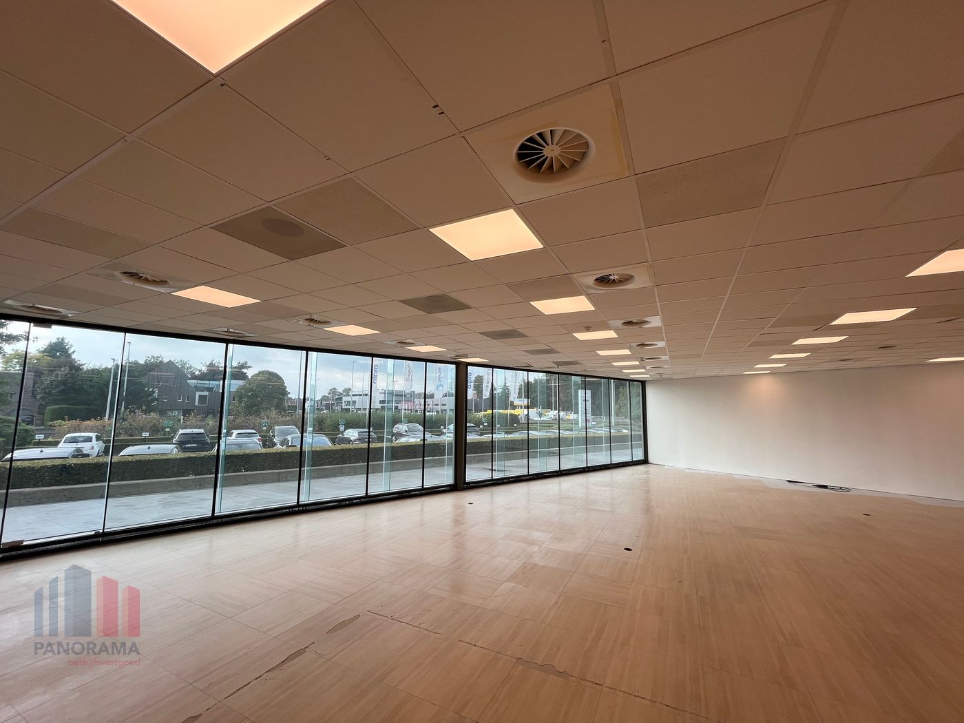 826 m² ready-to-use offices NEAR exit E40 Sint-Denijs-Westrem - photo 5