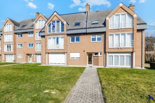 Welkom in Blaasveld!Dit ruime appartement, gelegen aan de rand van het centrum van Blaasveld, biedt een aangename combinatie van comfort en...