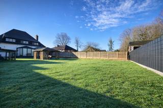 Karaktervolle vrijstaande woning met tijdloze uitstraling en hoogwaardige afwerking.Bent u op zoek naar een instapklare woning waar authenticiteit en...