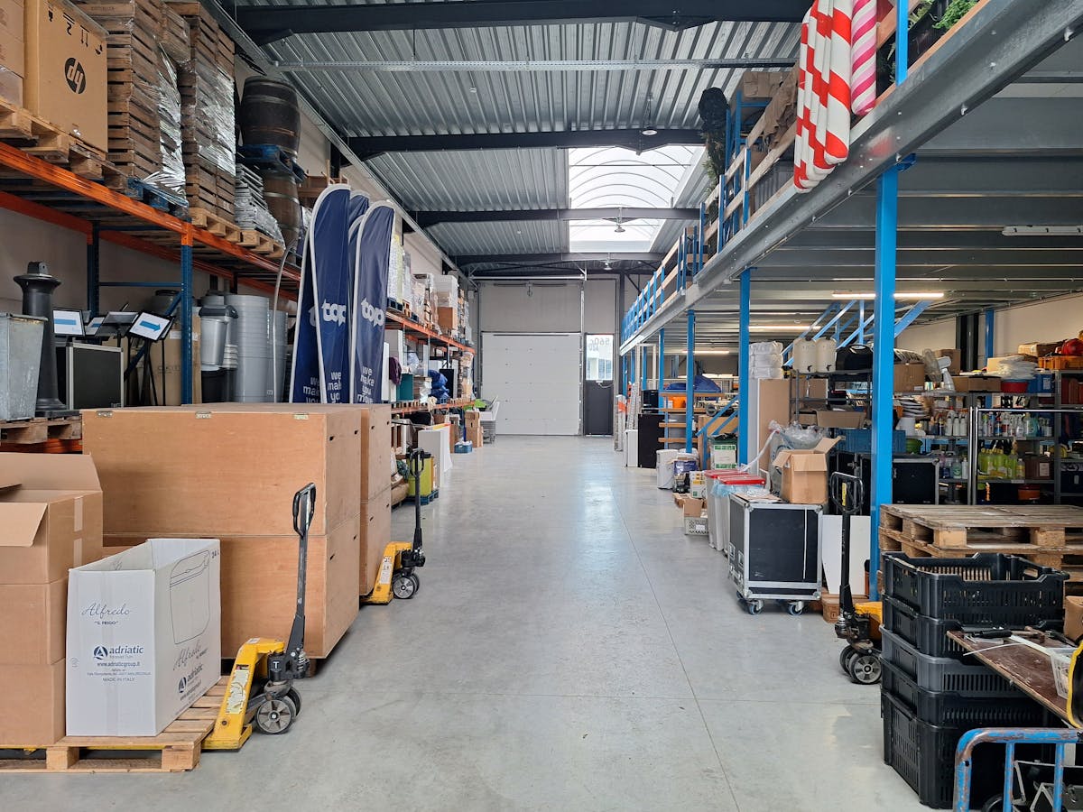 Recent magazijn van ca. 456m² te huur in Roeselare/Beveren - foto 4