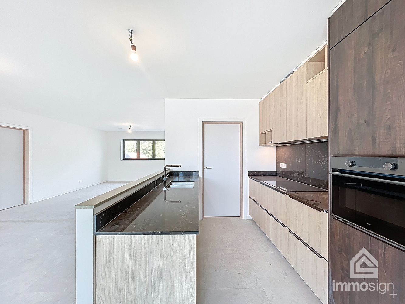 Instapklaar nieuwbouw appartement met 3 slaapkamers, terras, autostaanplaats en berging te Kinrooi - foto 2