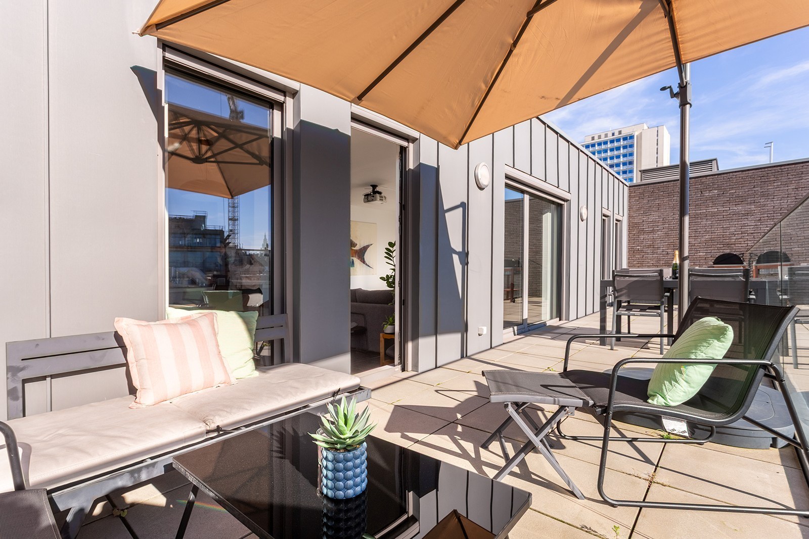 Apartment for sale in Antwerp with 3 bedrooms - photo 3