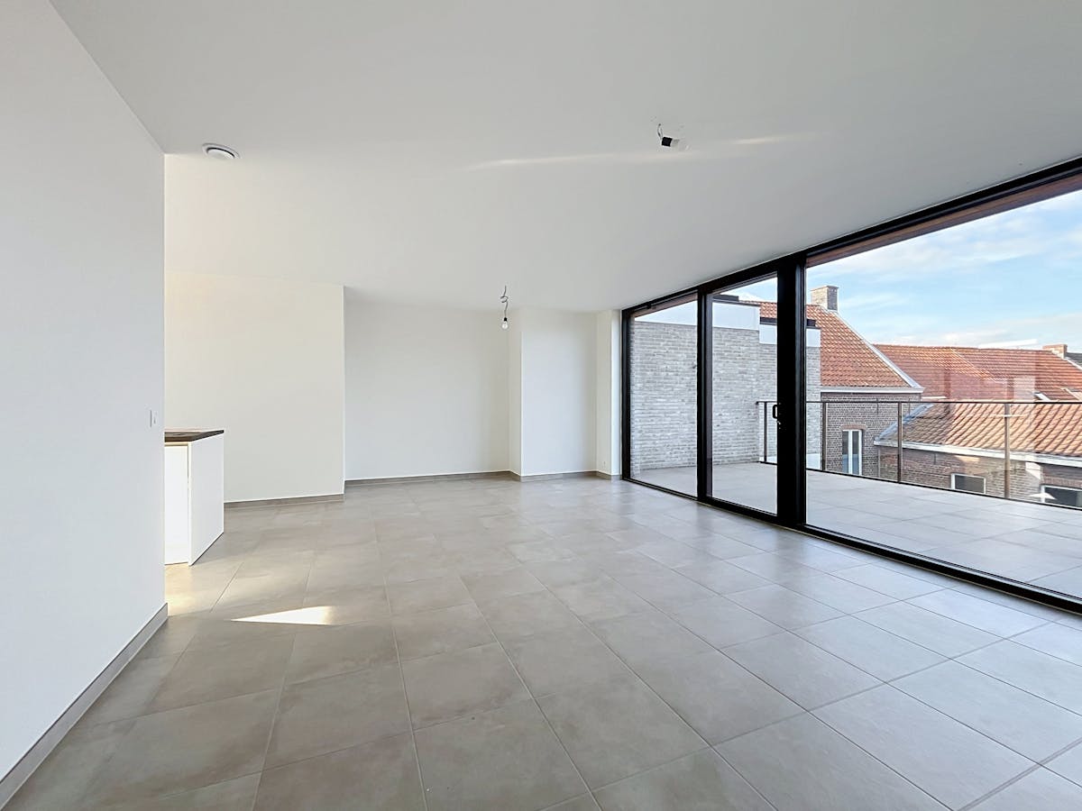 Recent appartement met 2 slaapkamers en ruim terras te huur in Wingene - foto 4