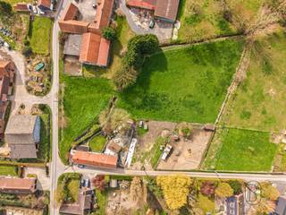 Zeer rustig gelegen bouwgrond in het landelijke Pottes, verscholen langs charmante kleine straatjes waar rust en natuur centraal staan...