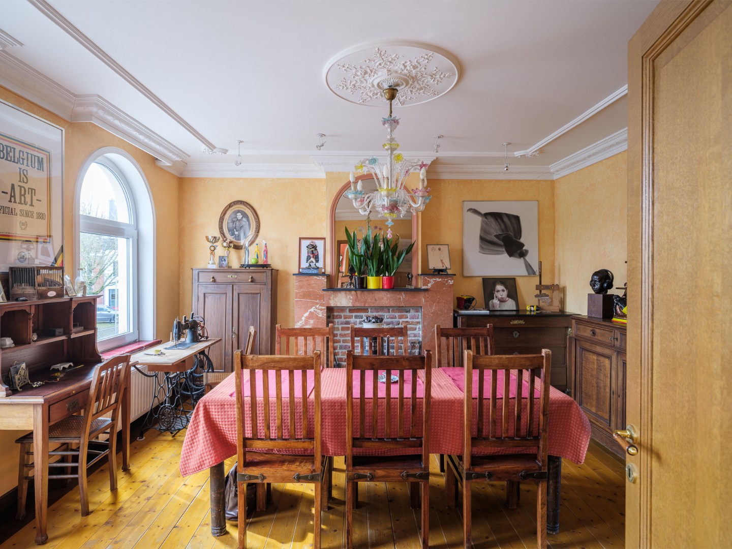 Karaktervolle burgerwoning met stadstuin op het dorpsplein van Zwijnaarde - foto 3