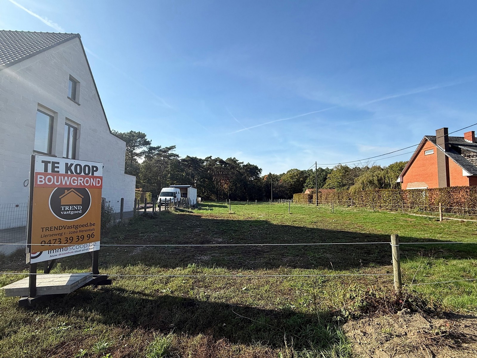 Rustig gelegen perceel bouwgrond voor halfopen bebouwing.  - foto 1