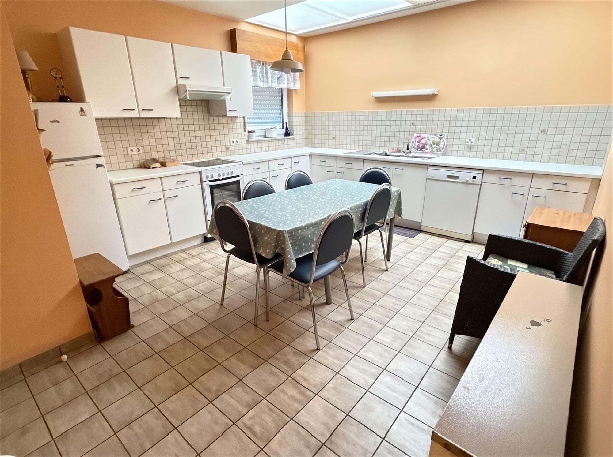 Apartment for rent in Nieuwkerken-Waas with 2 bedrooms - photo 2