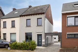 Halen – Instapklaar woning te koop met tal van mogelijkheden!Op zoek naar een instapklare woning met veel ruimte en mogelijkheden? Deze halfopen...