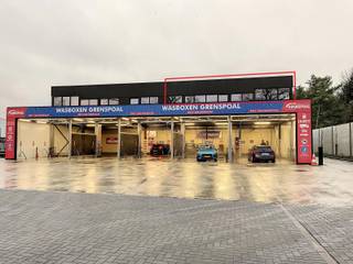 Polyvalente nieuwbouw ruimte op een steenworp van de Nederlandse grens. Deze ruimte van ± 232 m² op de eerste verdieping is de uitgelezen plek...