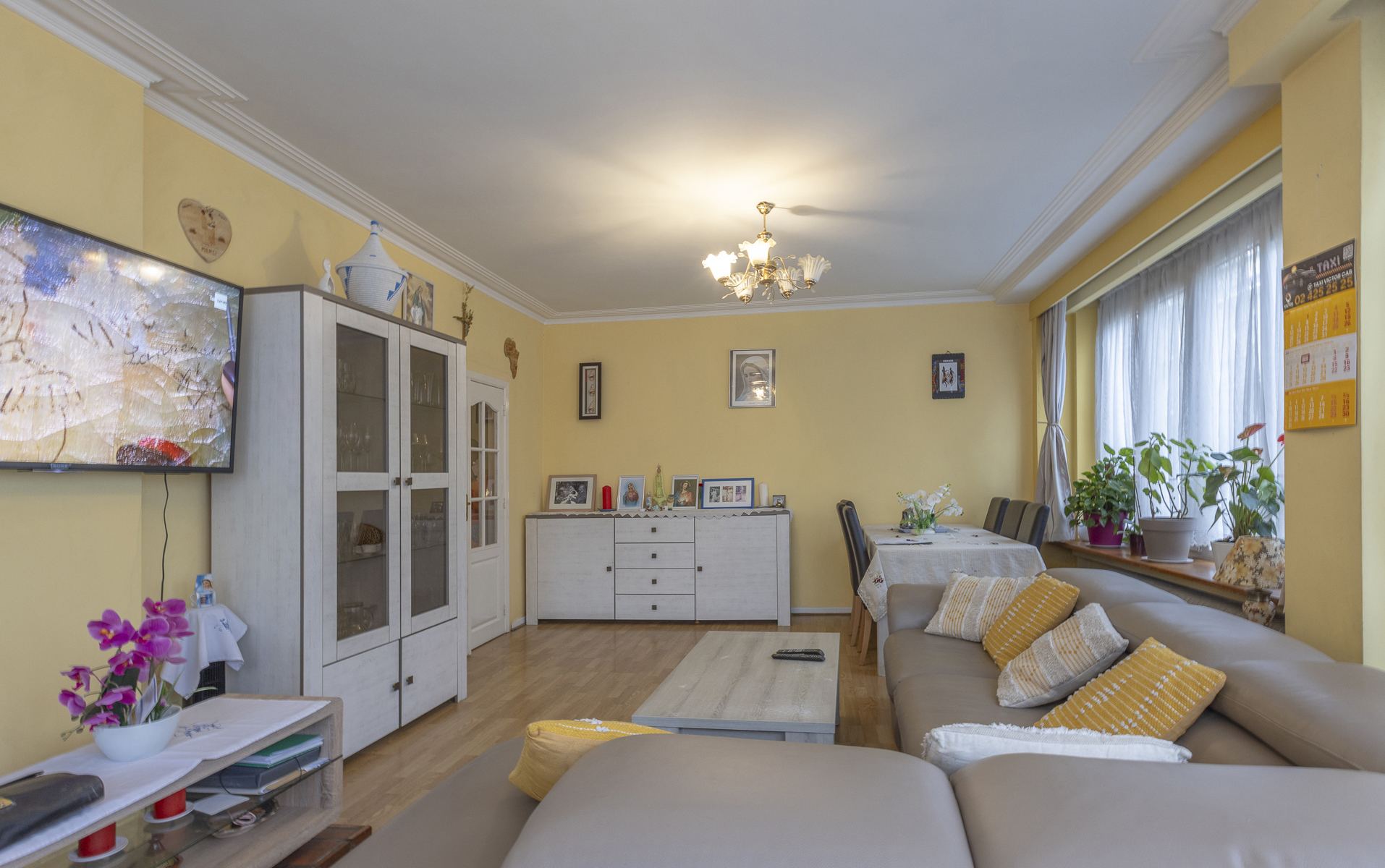 Lichtrijk 2-slaapkamerappartement in Sint-Jans-Molenbeek - foto 5