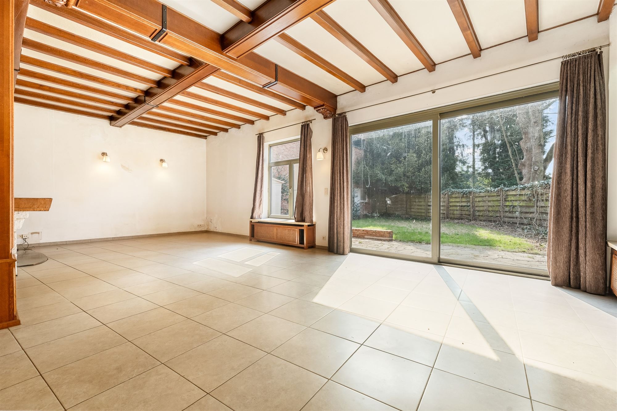 RUIM APPARTEMENT VAN 199 M² MET 2 SLAAPKAMERS, TUIN EN TERRAS OP TOPLOCATIE IN BALEN CENTRUM! - foto 5