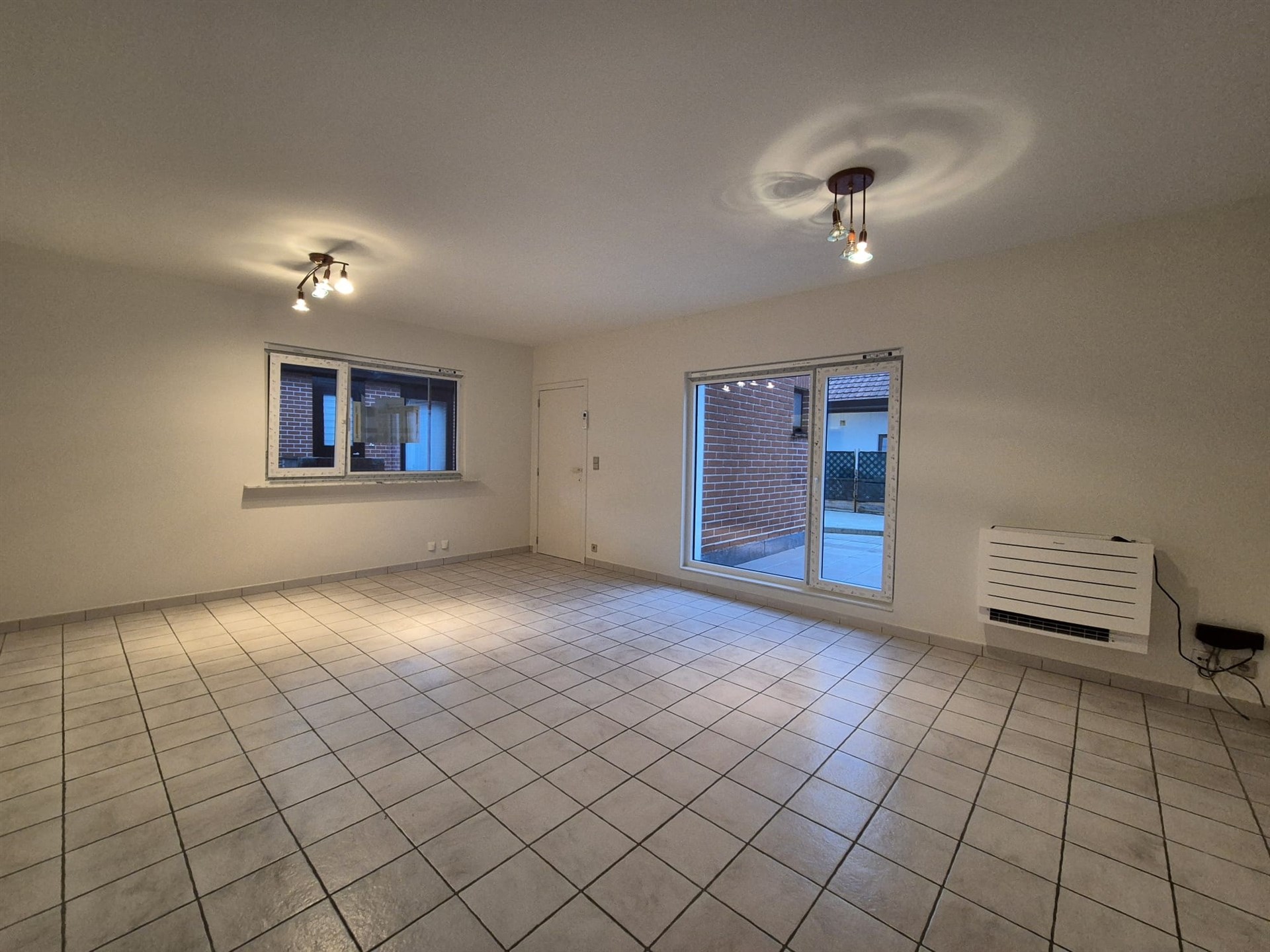 Opgeknapt 1-slaapkamer appartement op de eerste verdieping. - foto 4