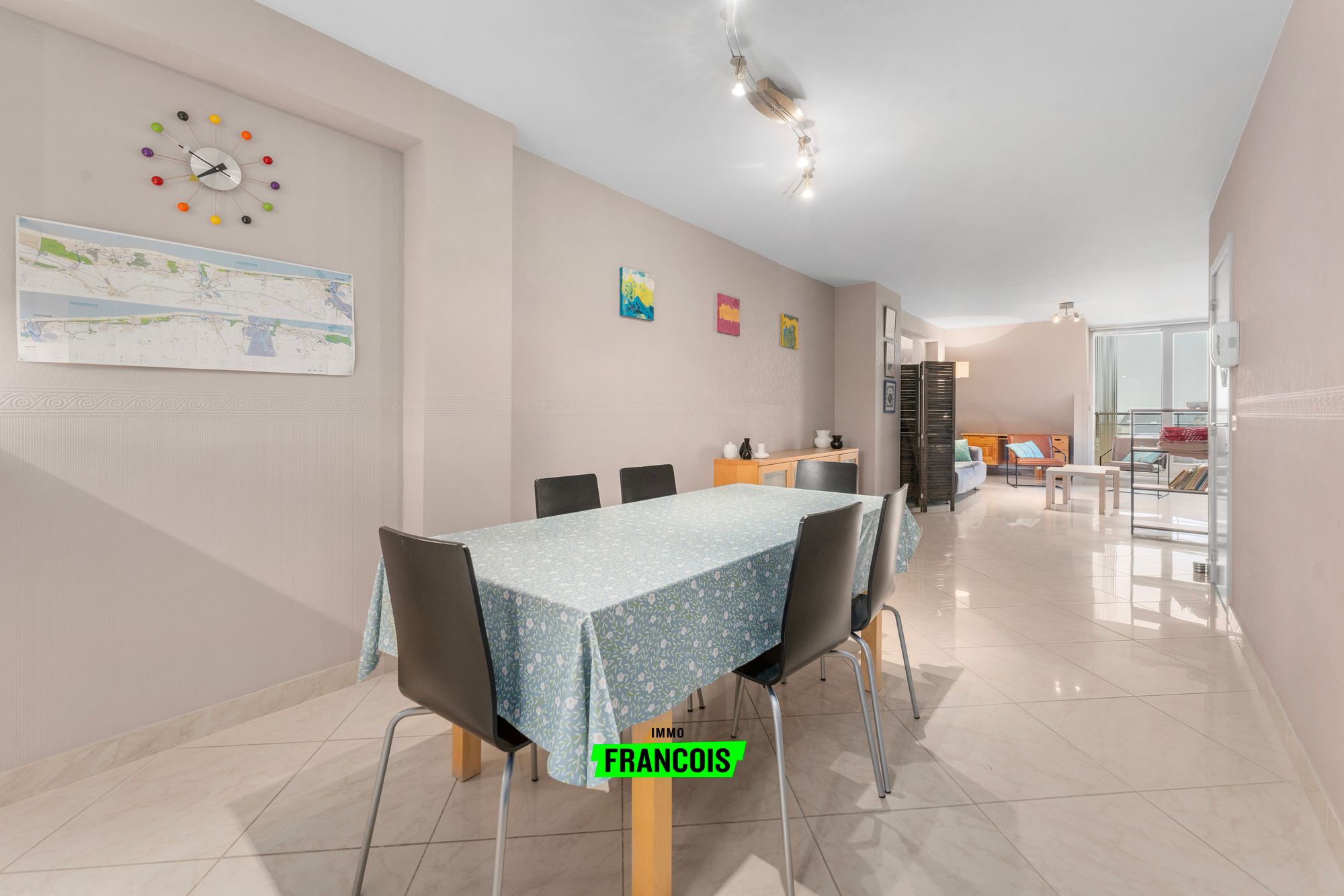 Ruim duplexappartement van 122 m² met 3 slaapkamers in Middelkerke vlakbij strand en centrum - foto 2