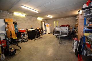 Commercial à vendre à Ranst