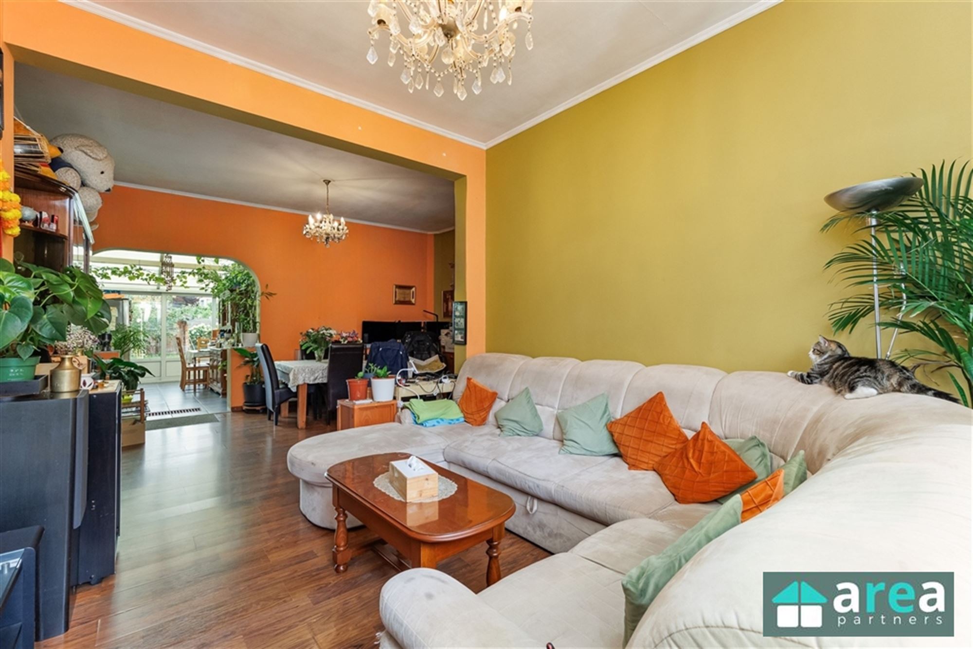 Woning (104m²) met 3 slpk, zonnepanelen en airco in Wilrijk - foto 1