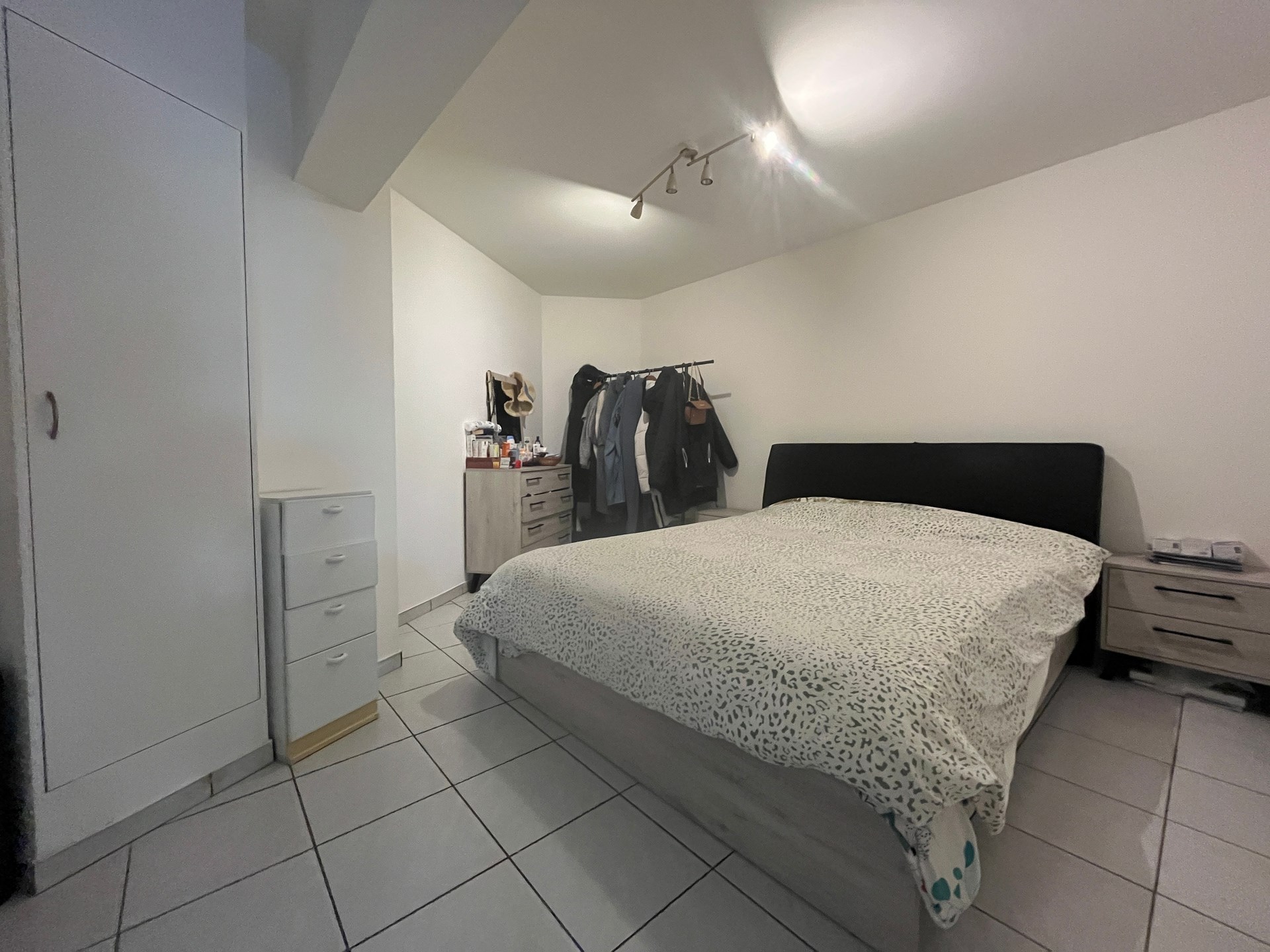 flat - photo 4
