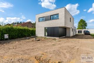Moderne nieuwbouw open bebouwing op 861 m².Ontdek deze schitterende nieuwbouw woning, gelegen in Booischot, een deelgemeente van...