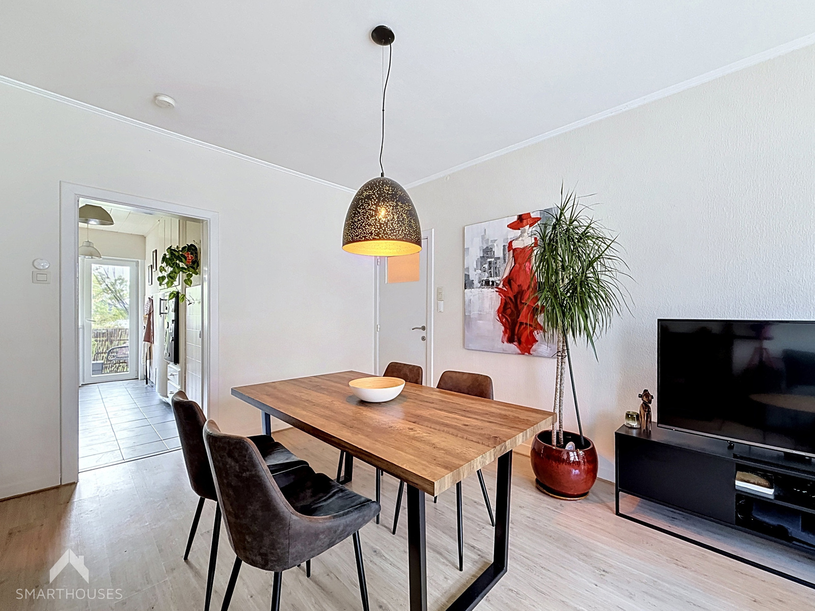 Centraal gelegen 2-slpk appartement, ruime garage en berging - foto 4
