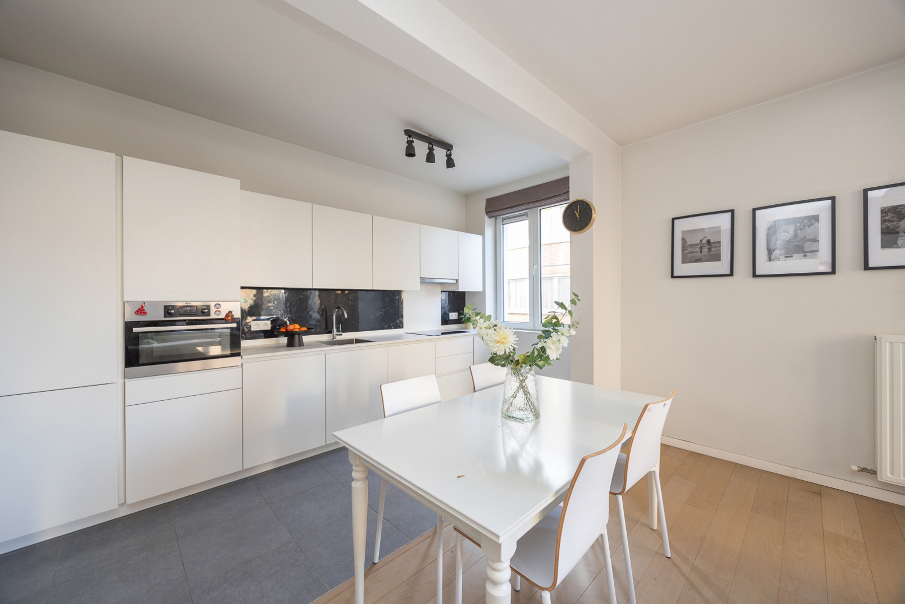 Lichtrijk en instapklaar hoekappartement op toplocatie - foto 3