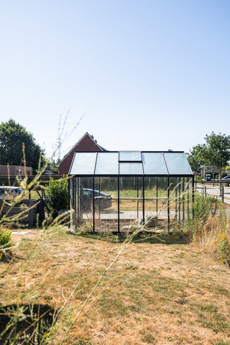 Ruime gezinswoning met 4 slaapkamers op perceel van 528 m² - foto 4
