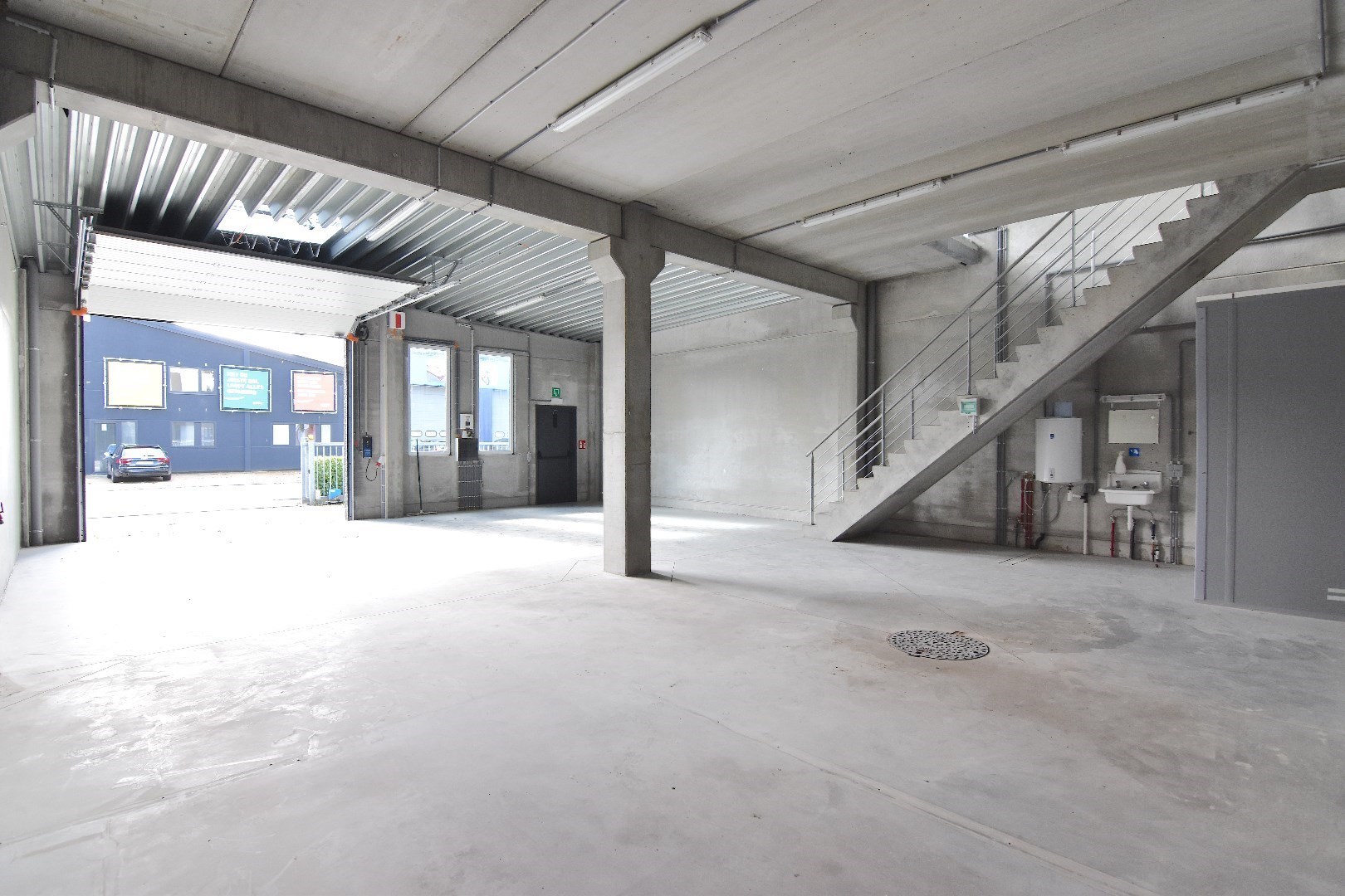 Commercial for rent in Sint-Michiels - photo 5
