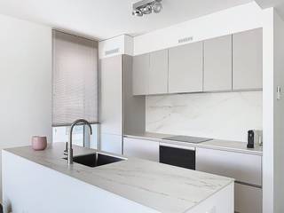 Tour & Taxis - Dit prachtige bemeubeld appartement is gelegen op de 2de verdieping van een recent opgeleverd gebouw aan het kanaal, vlak naast Tour...