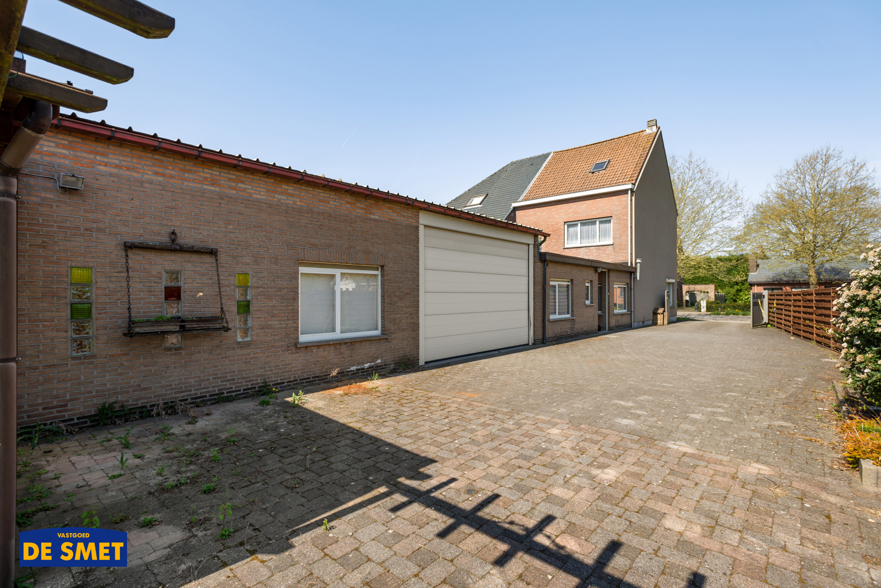 Volledig te renoveren HOB met magazijn en zuidtuin - foto 1