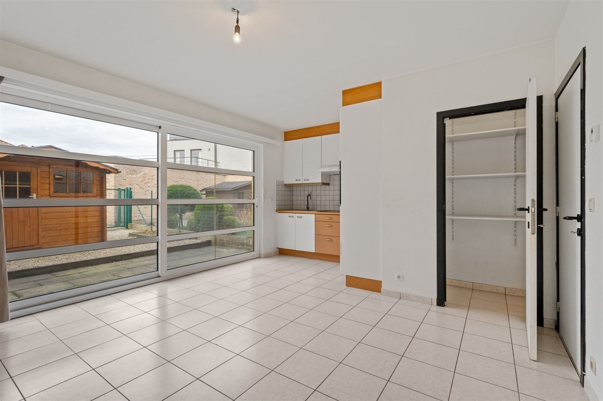 Appartement à vendre à Onze-Lieve-Vrouw-Waver avec 1 chambre - photo 2