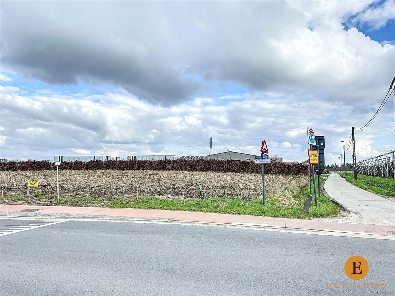 Bouwgrond voor OB van 846m². Zonder bouwverplichting! - foto 2