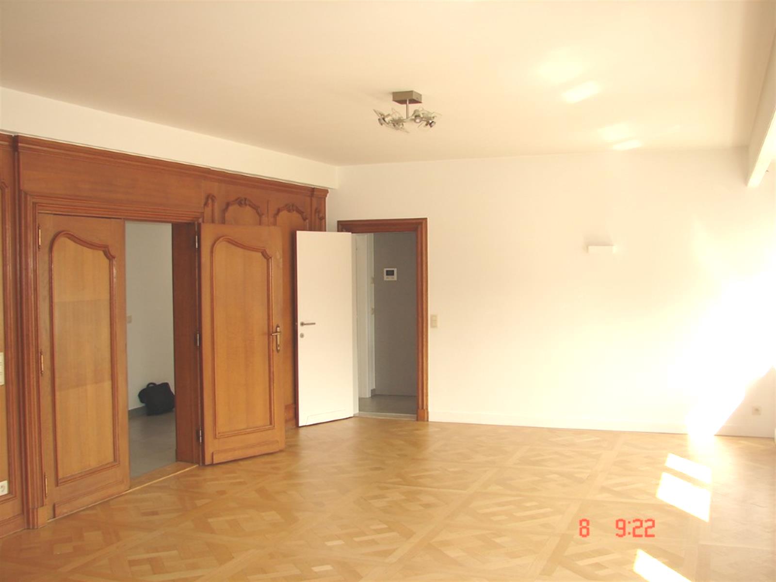 Appartement te huur in Antwerpen met 2 slaapkamers - foto 4
