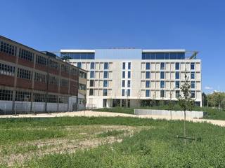 RE|CORE is een bruisende bedrijvencampus bestaande uit bedrijfsgebouwen, kantoren voor grote en kleine ondernemingen, aangevuld met...