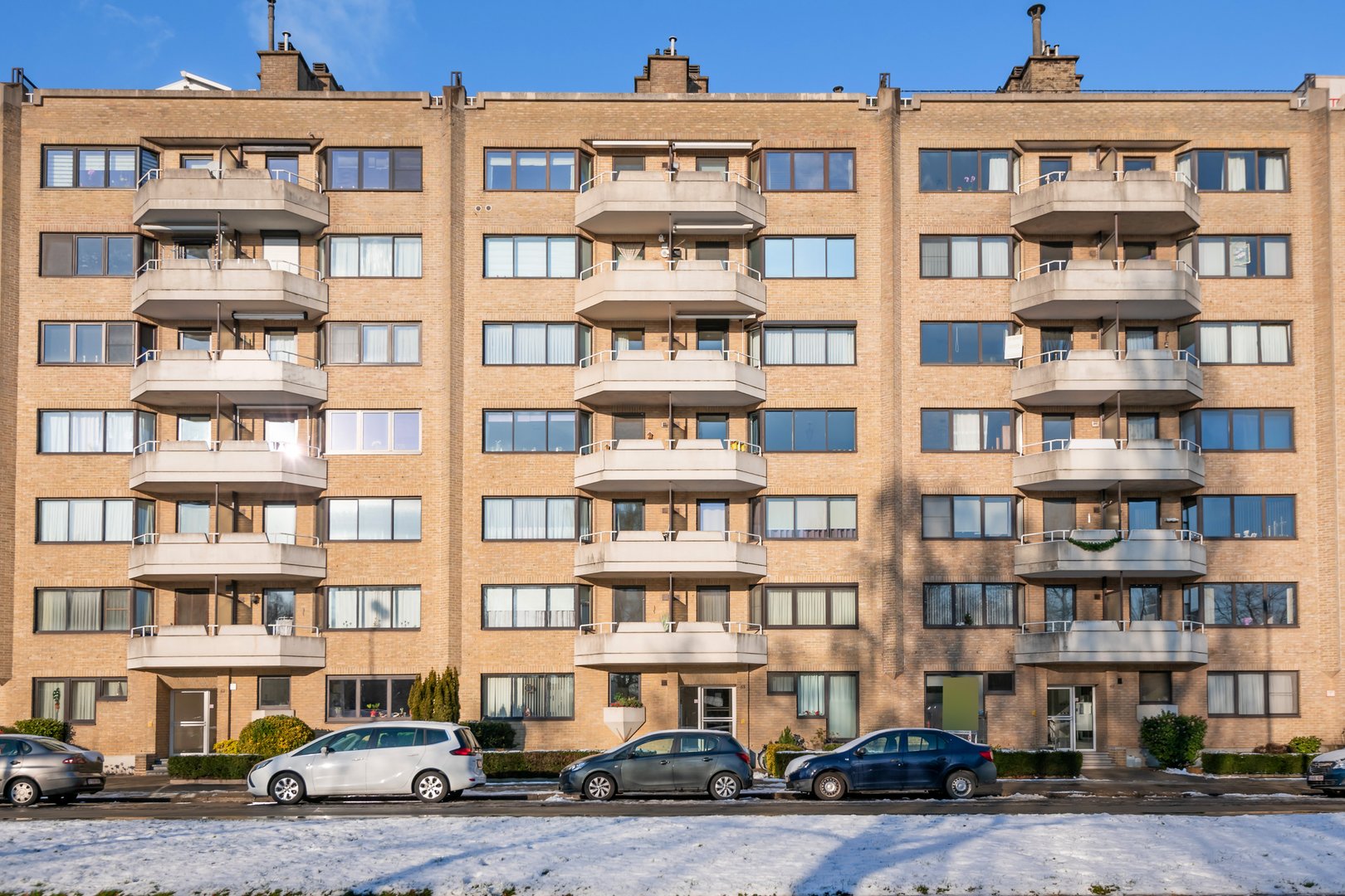 Appartement Te Koop incl. autostaanplaats - foto 1