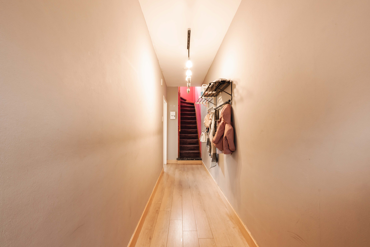 Woning dichtbij het centrum van Meulebeke. - foto 2