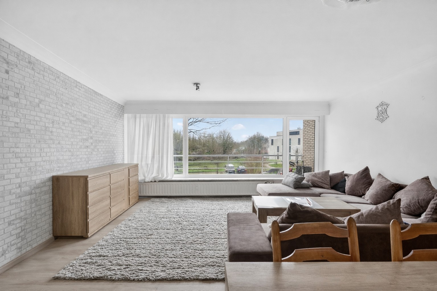 Lichtrijk 2-slpk app nabij centrum Brugge - foto 2