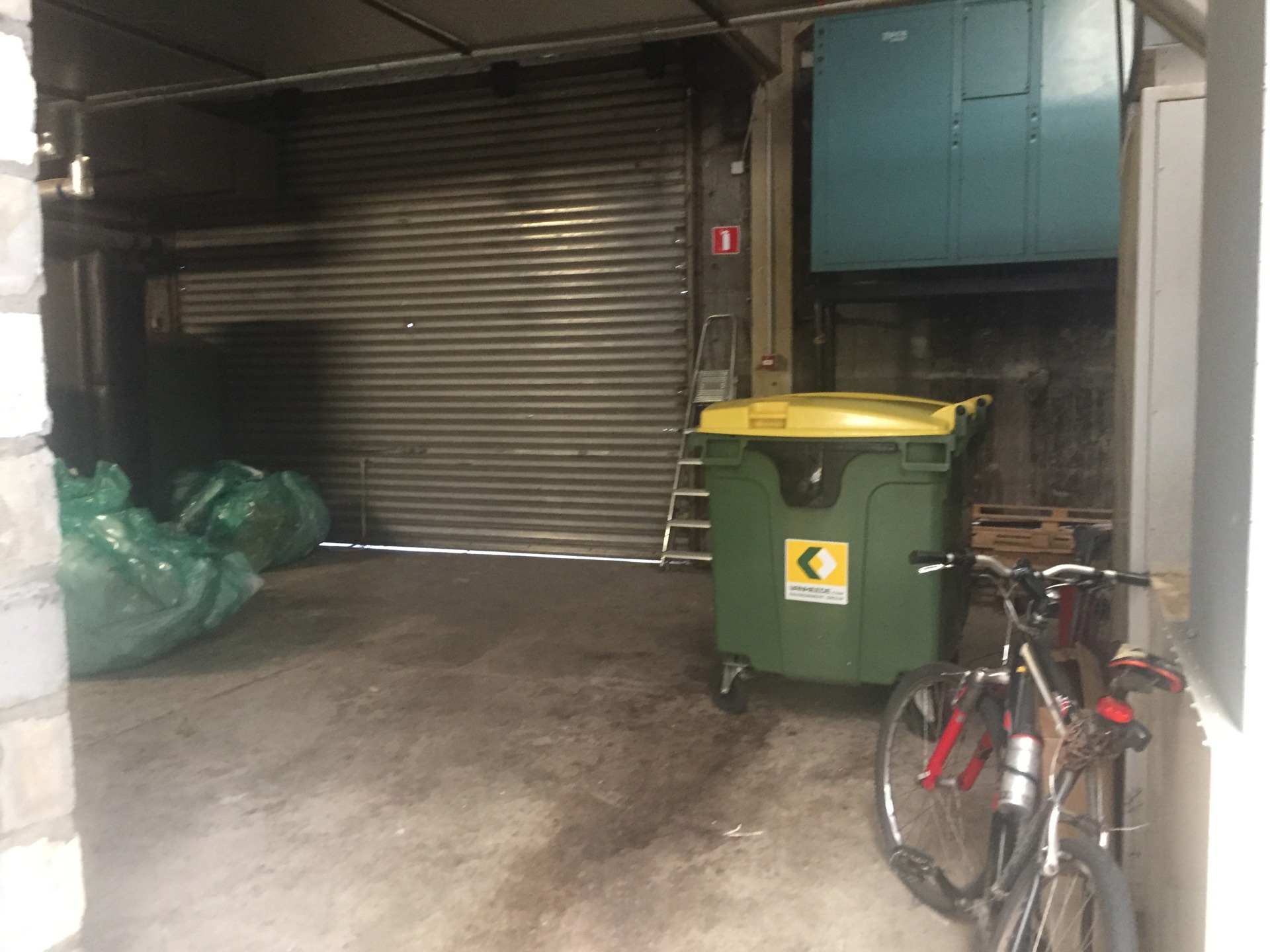 Commercial à louer à Aartselaar - photo 5