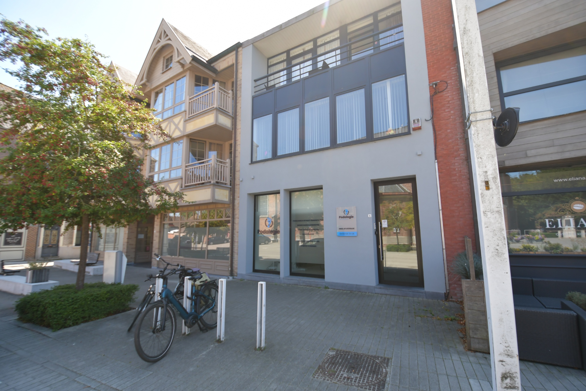 Centraal gelegen ingerichte kantoorruimte in het centrum van Oedelem - foto 1