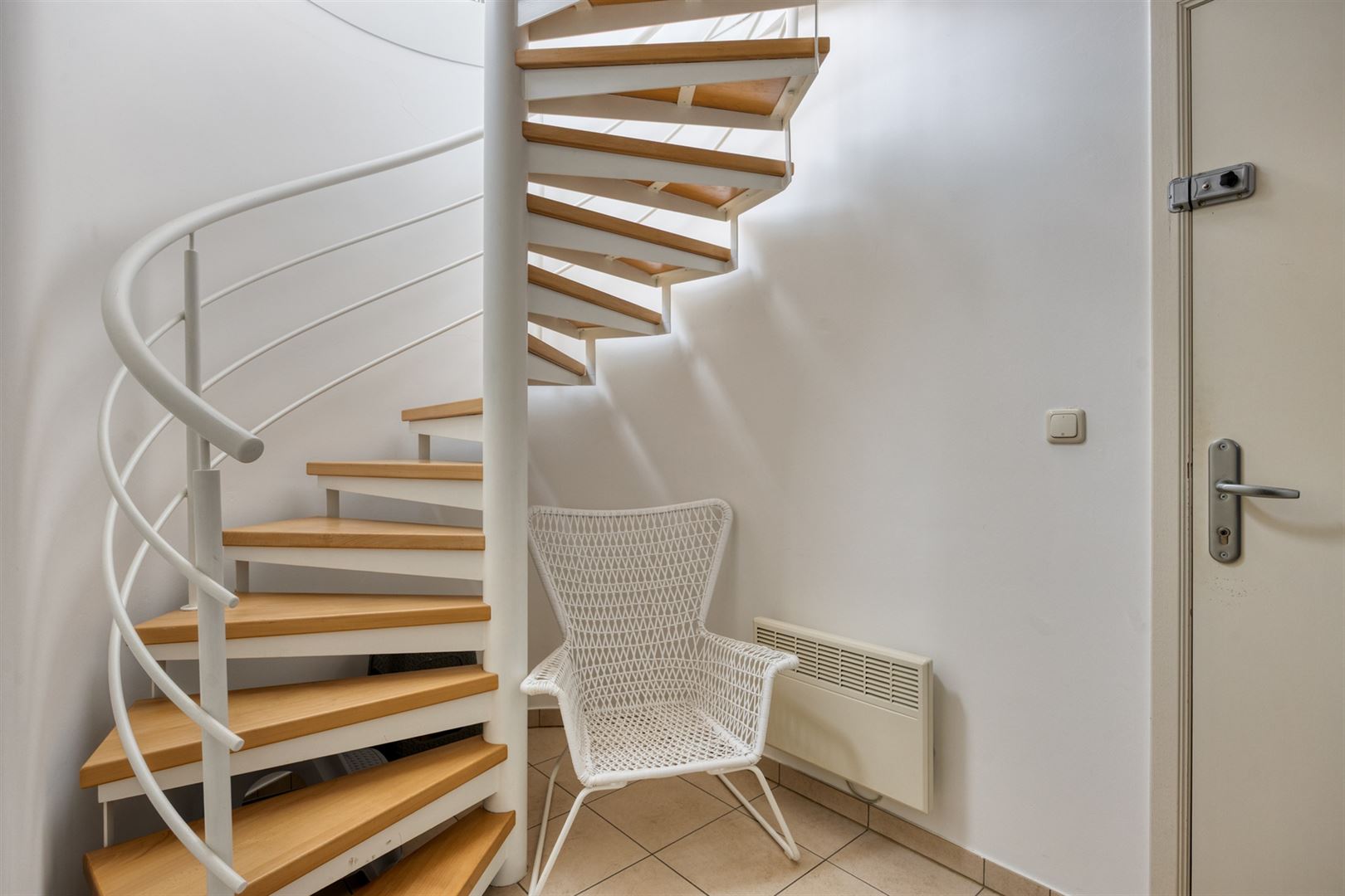 TE KOOP: Instapklaar duplexappartement met 3 slaapkamers en prachtig terras in hartje Zolder! - foto 5