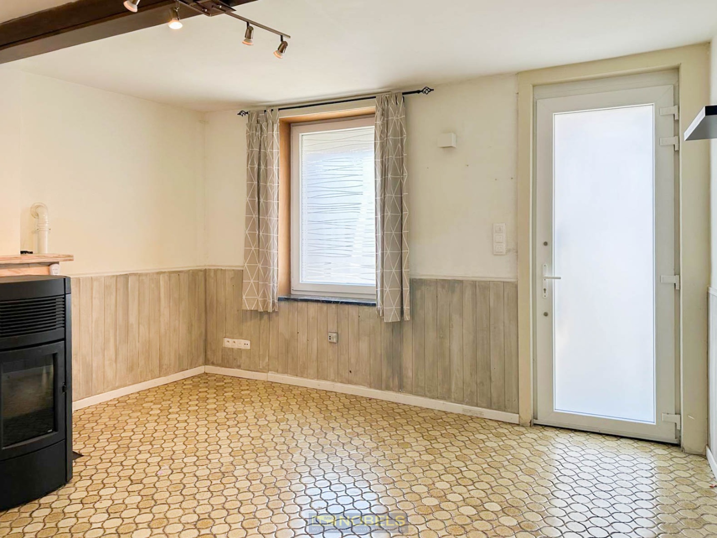 Te koop, perfect onderhouden starterswoning / opbrengsteigendom te Outrijve (Avelgem) - foto 4
